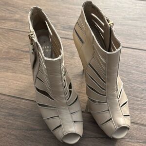 Stuart Weitzman's ankle boots - gentle used